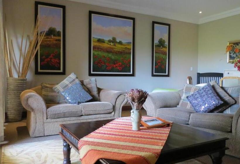 Семейный Номер, Eagles Rock Guest House