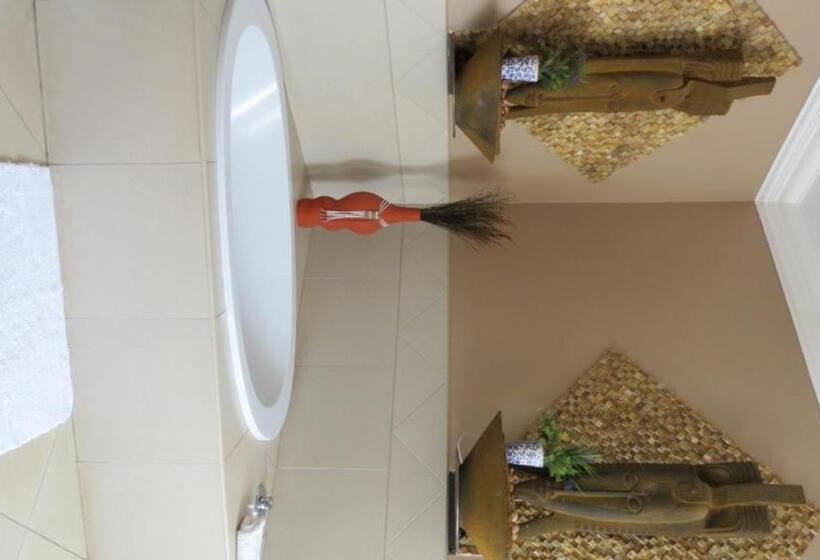 Номер Deluxe Вид на Сад, Eagles Rock Guest House