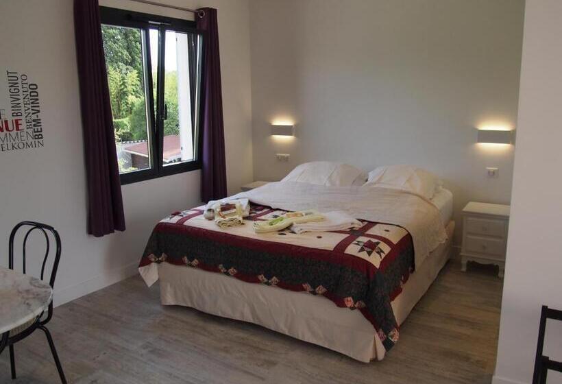 プールビュースタンダードステューディオ, Les Agaves