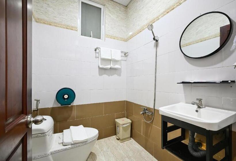 اتاق استاندارد, Sunrise Airport