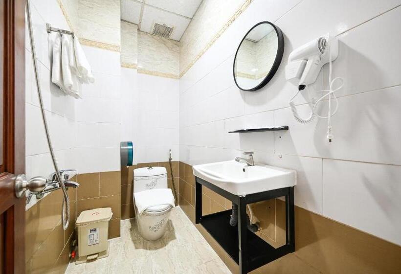 اتاق استاندارد, Sunrise Airport