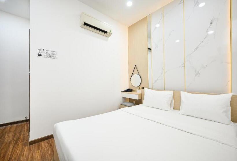 اتاق استاندارد, Sunrise Airport