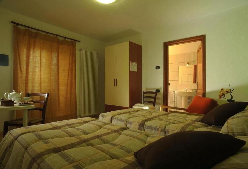 غرفة ديلوكس مطلة على الجبل, Maison Lombard