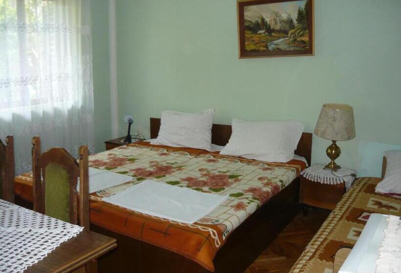 اتاق استاندارد چهار تخته, Rooms Banićević