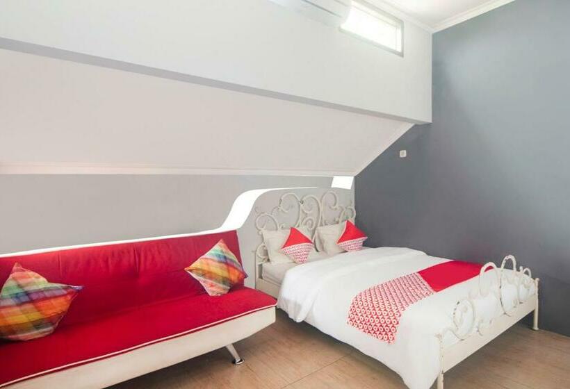 Deluxe Suite, Polaz