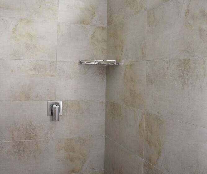 标准间, Stella Rina Adults Only