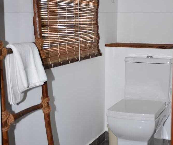 标准间, Stella Rina Adults Only