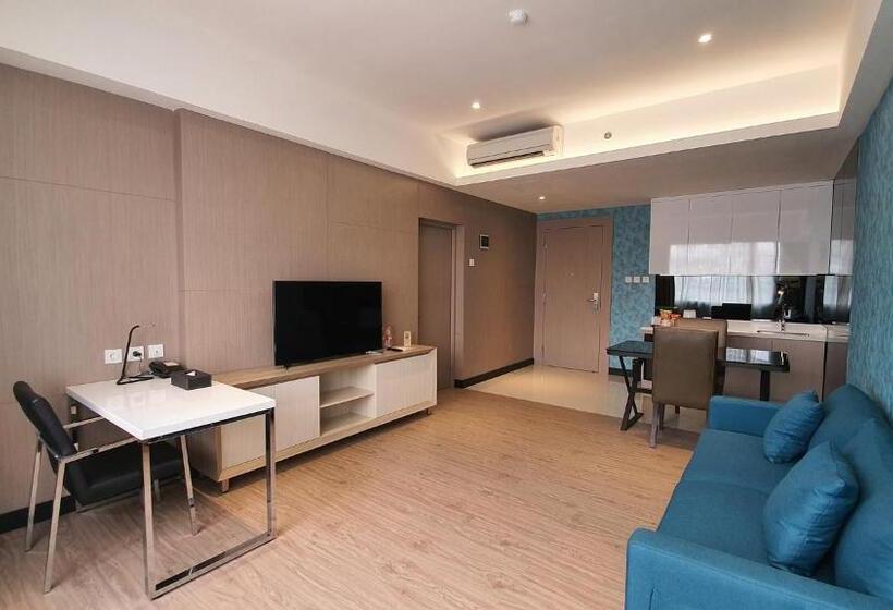 주니어 스위트, Classie