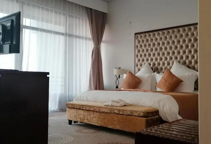Superior room with lake view, Flamingo Villas Boutique