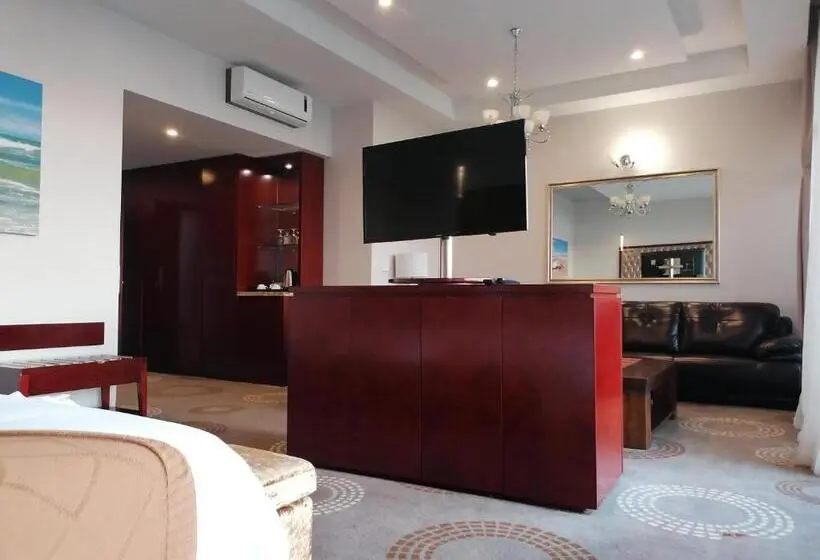 Superior room with lake view, Flamingo Villas Boutique