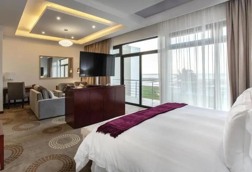 Superior room with lake view, Flamingo Villas Boutique
