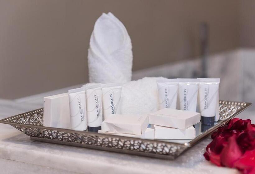 اتاق لوکس با چشمانداز دریاچه, Flamingo Villas Boutique