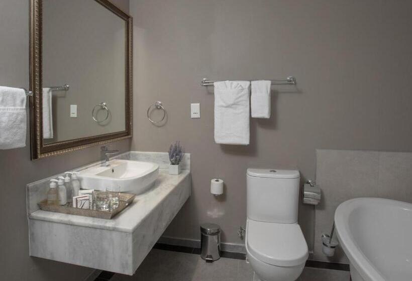 اتاق لوکس با چشمانداز دریاچه, Flamingo Villas Boutique