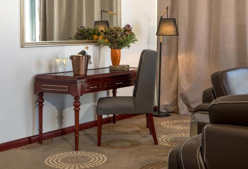 Suite with lake view, Flamingo Villas Boutique