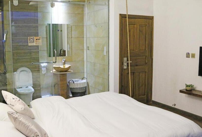 オーシャンビュースタンダードルームバルコニー付き, The Corner Seaview