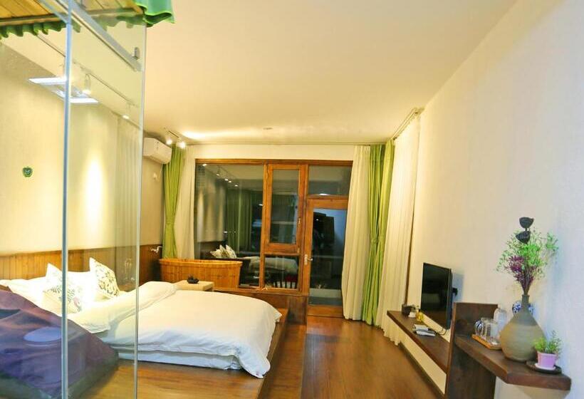 オーシャンビュースタンダードルームバルコニー付き, The Corner Seaview