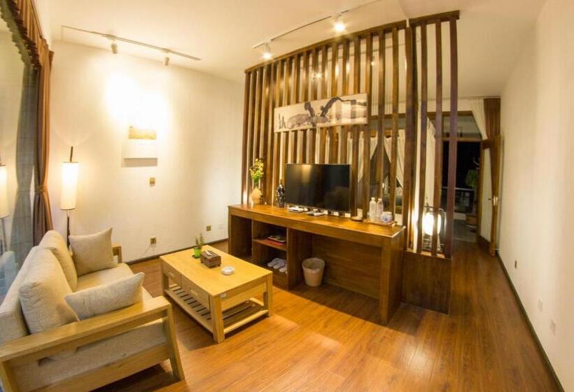 オーシャンビュースタンダードルーム, The Corner Seaview