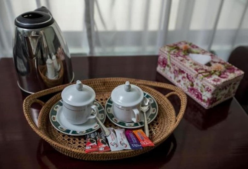 اتاق خانوادگی, Thiri Hpa An