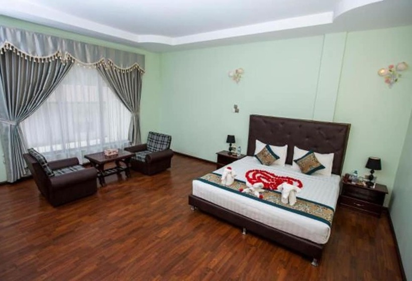 بانگلوی لوکس, Thiri Hpa An