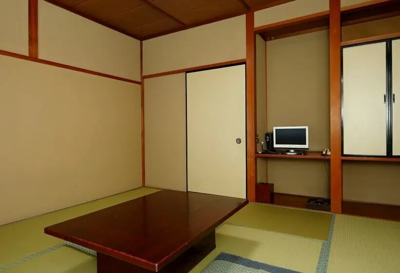 エコノミールーム, Totaro
