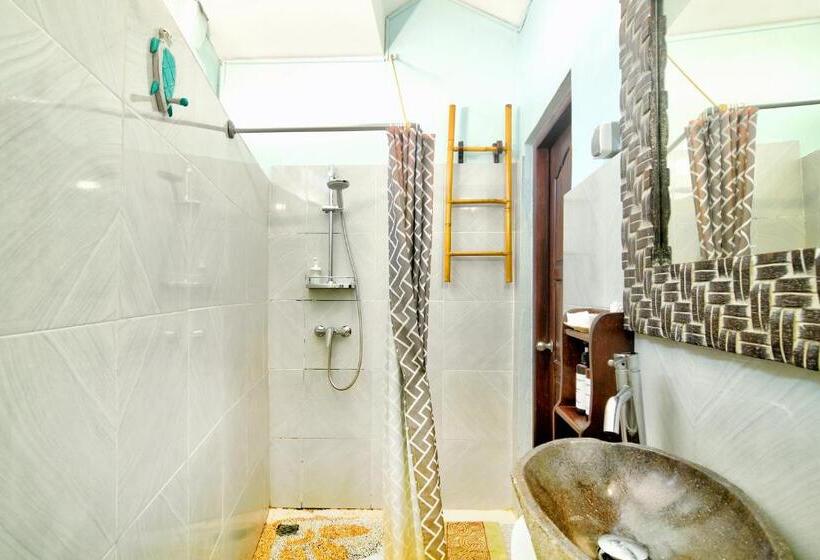 标准三人间, Bamboo Paradise