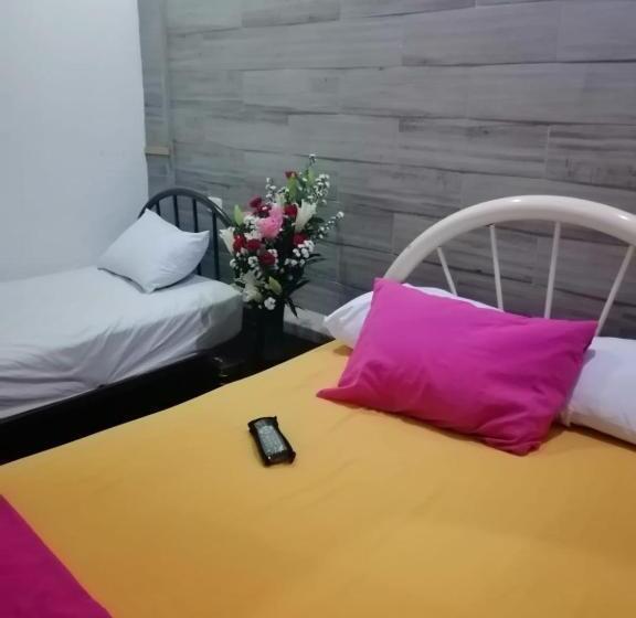스탠다드 룸, Hostal Ruinas De San Sebastián