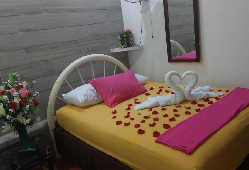 스탠다드 룸, Hostal Ruinas De San Sebastián