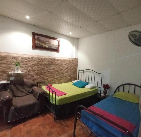 스탠다드 룸, Hostal Ruinas De San Sebastián