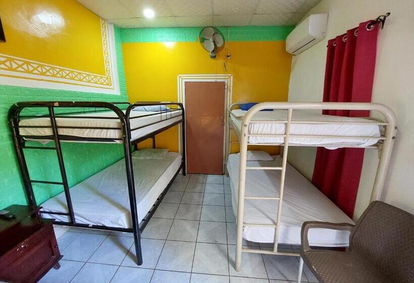 패밀리 룸, Hostal Ruinas De San Sebastián