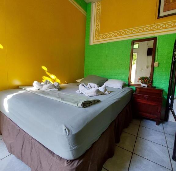 패밀리 룸, Hostal Ruinas De San Sebastián