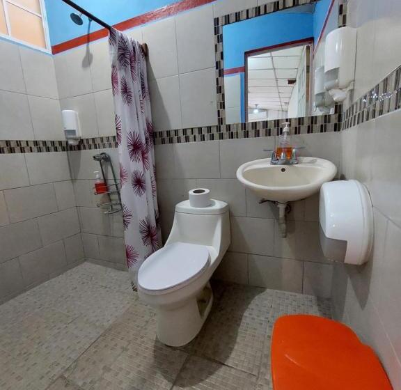 패밀리 룸, Hostal Ruinas De San Sebastián