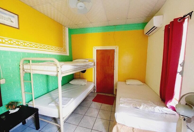 패밀리 룸, Hostal Ruinas De San Sebastián
