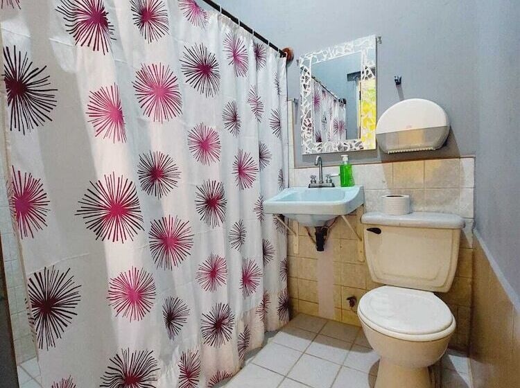 패밀리 룸, Hostal Ruinas De San Sebastián