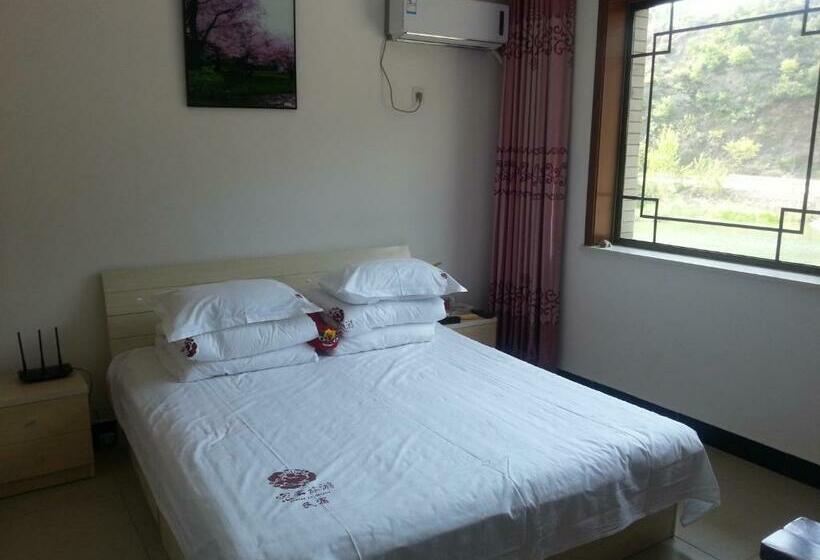 Номер Стандарт, Jumanyuan House