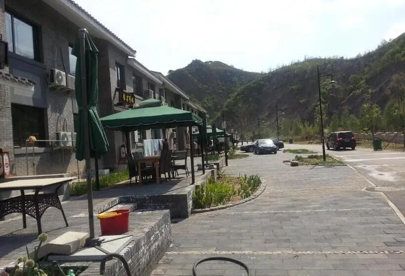 スタンダードトリプルルーム, Jumanyuan House