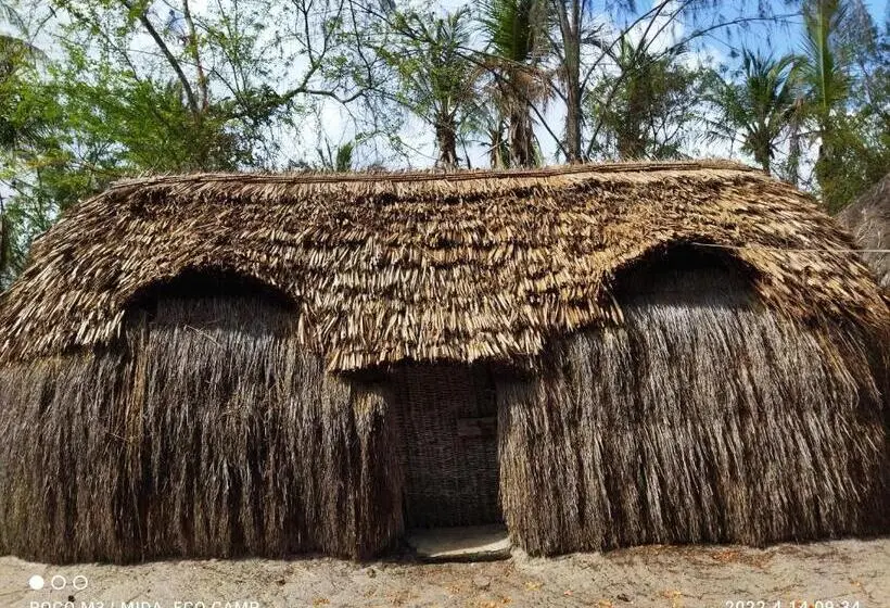 اتاق چهار تخته با دستشویی مشترک, Mida Creek Eco Camp