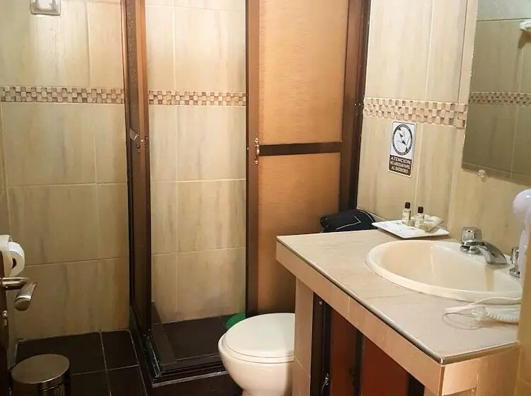اتاق استاندارد یک نفره, Las Tholas