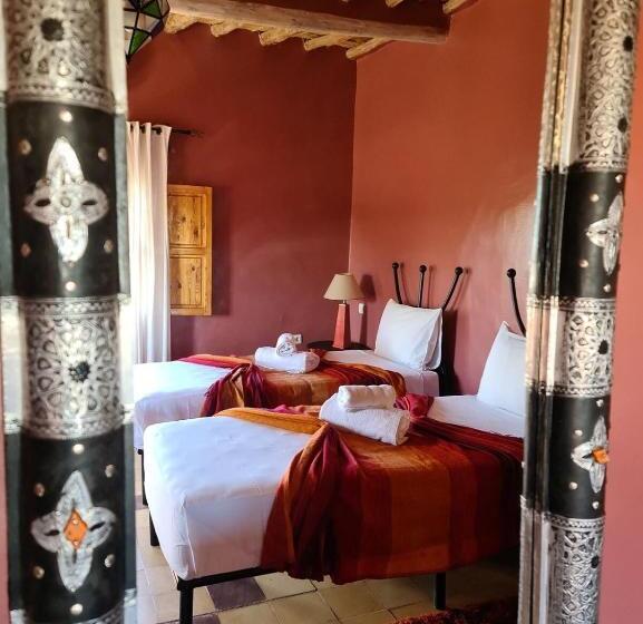 스탠다드 트리플 룸, Chez Laila