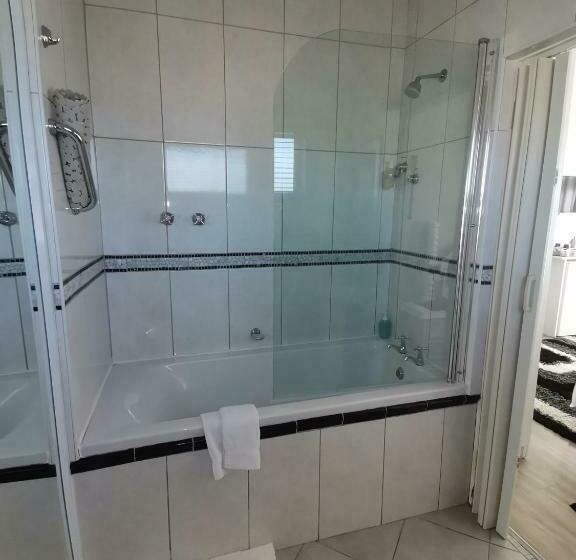 חדר סטנדרט, On The Rocks Guesthouse