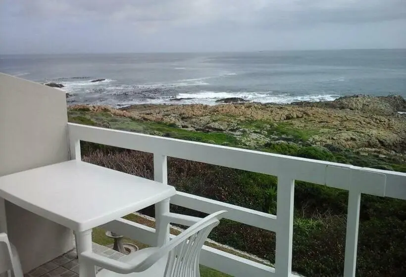 スタンダードルーム, On The Rocks Guesthouse