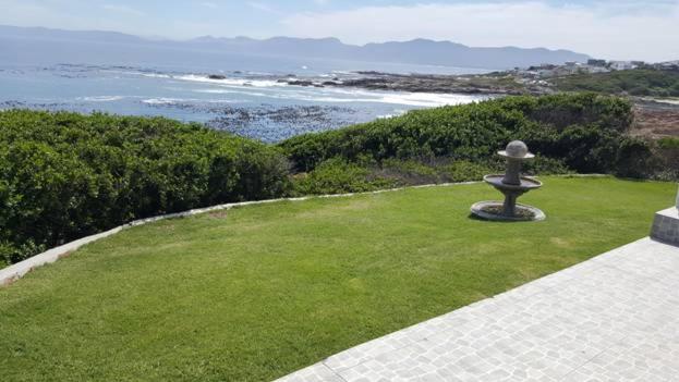 חדר דלוקס צדדי נוף לים, On The Rocks Guesthouse