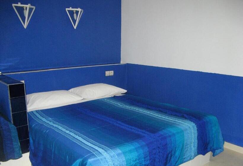 غرفة قياسية, Auberge Tinit