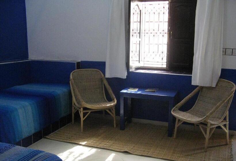 Quarto standard, Auberge Tinit