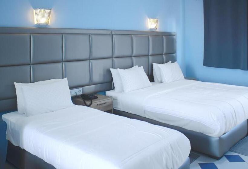 패밀리 방갈로, Hôtel Mandy