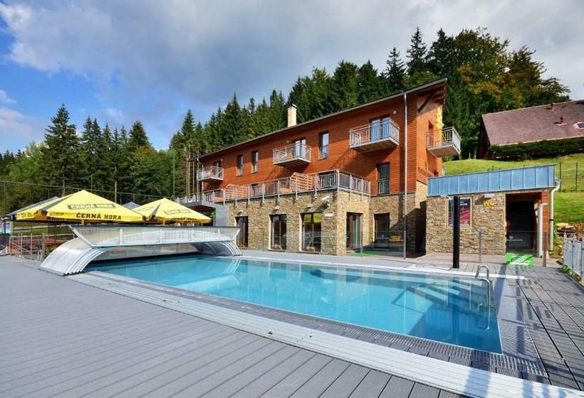 آپارتمان 1 خوابه با بالکن, Jirinka