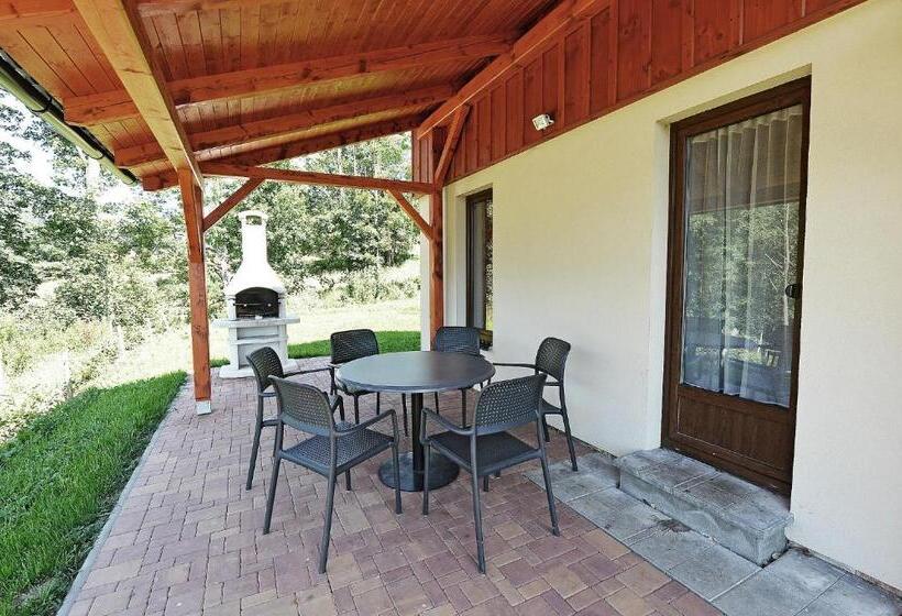 کلبه ییلاقی, Jirinka