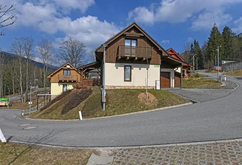 Chalet, Jirinka