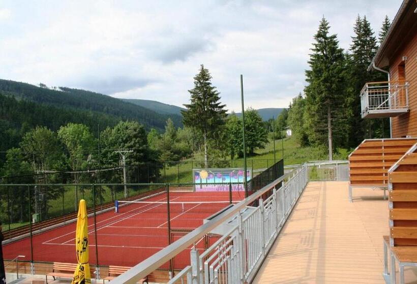 آپارتمان لوکس 1 خوابه, Jirinka