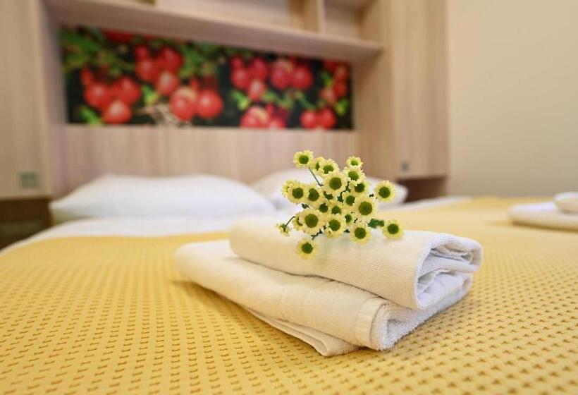 سوئیت 2 خوابه, Jirinka