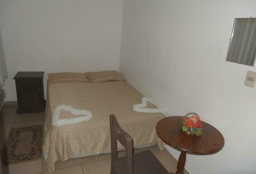 اتاق استاندارد با سرویس بهداشتی مشترک, Residencial Ikandire Ll